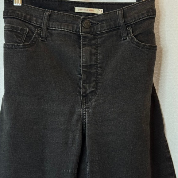 Levi's 311 Shaping Skinny Jeans Black Denim Comfort Stretch Women's W33 L28‎ - Picture 1 of 9